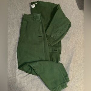 Aritzia Sweatsuit